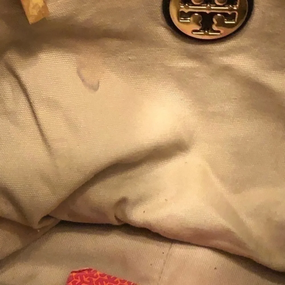 Tory Burch gorgeous gently